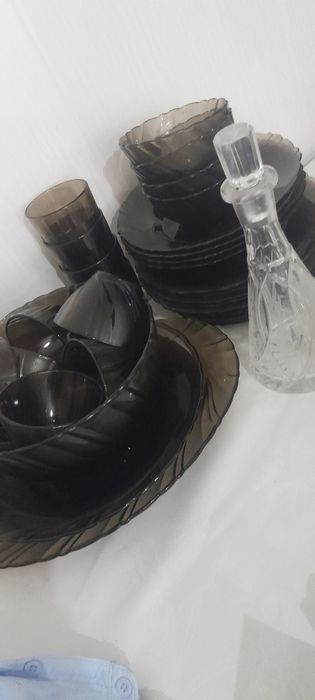Продам сервиз стекло черный