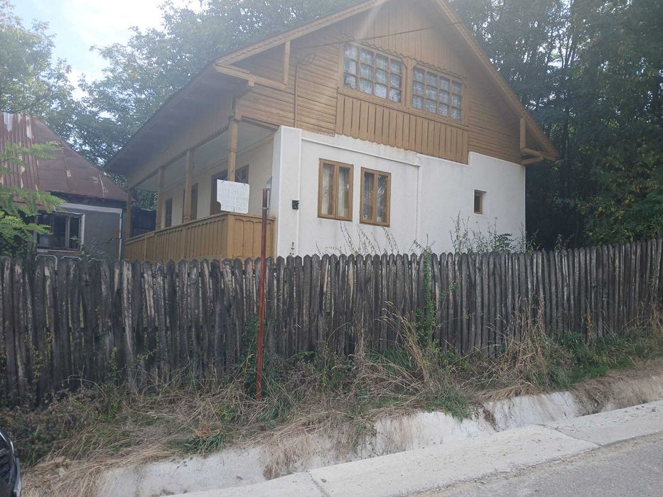 Casa de vanzare Pusesti Otasau Valcea