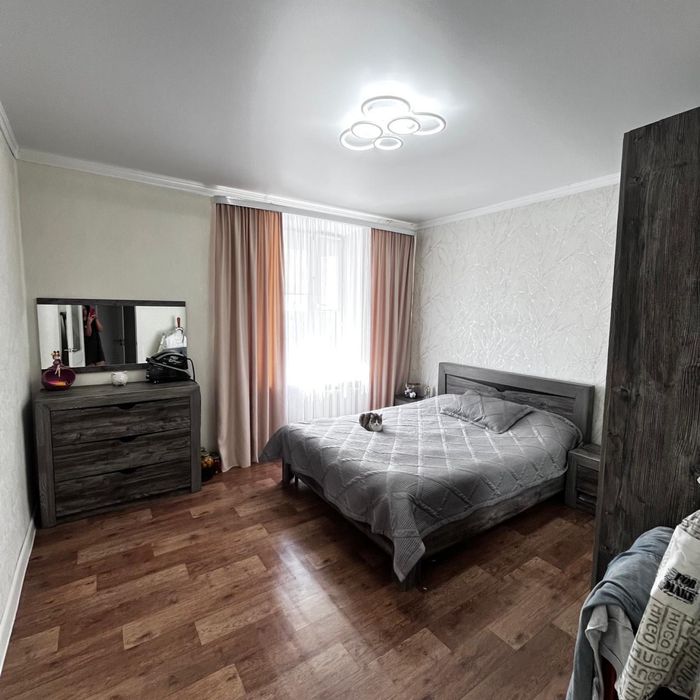 Продам 2 комнатную квартиру