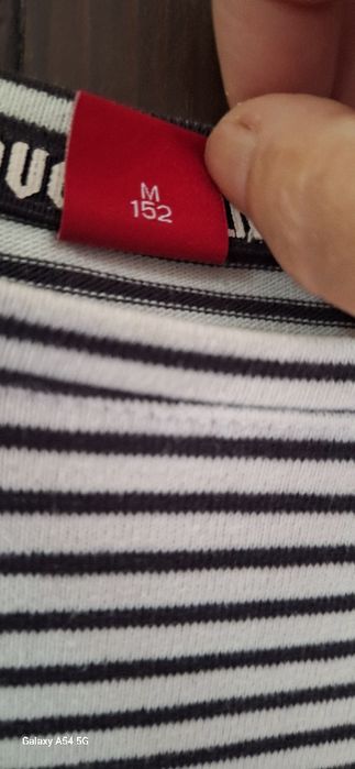 Дамска блузка от финно плетиво