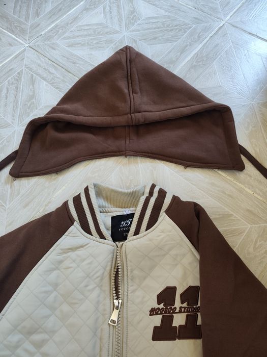 Продам куртку новую