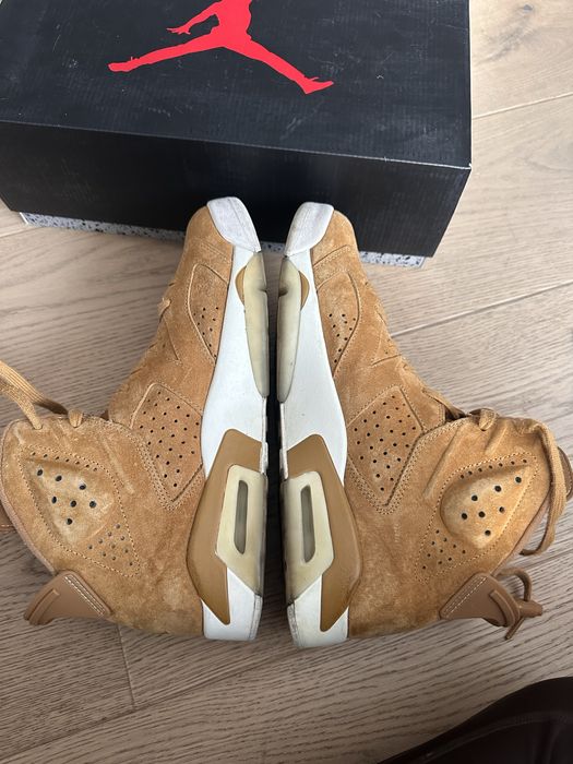 Air Jordan 6 Retro "Golden Harvest/Wheat" sneakers, 11, 45 EU
