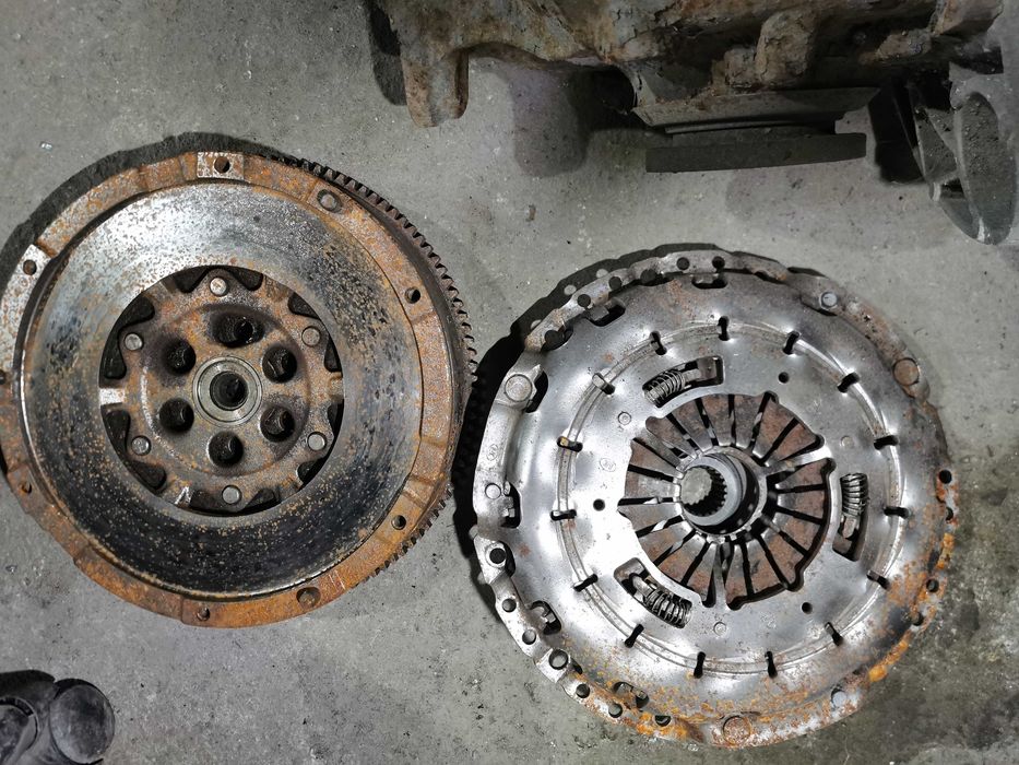 Части за BMW e9x 325xi 4x4