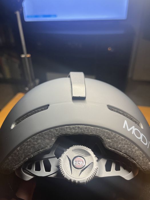 casca ski/snowboard Oakley Mod1 ca noua