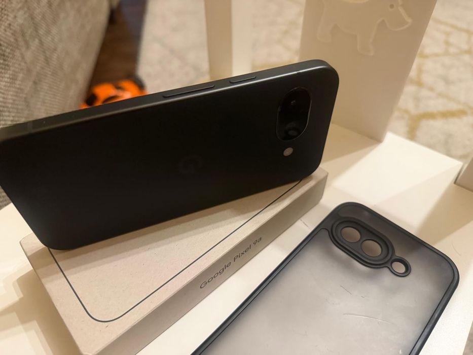 Google pixel 9a aproape nou