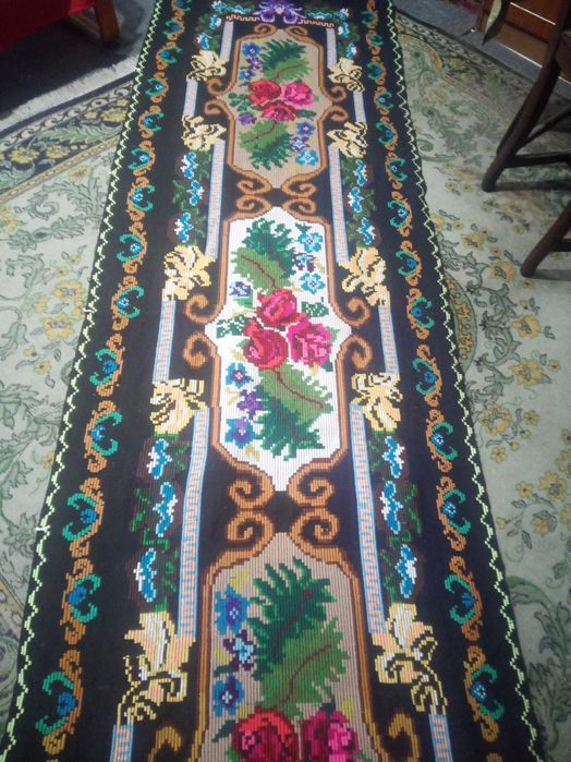 Carpete de perete, covor iuta si cerga de lànà f vechi lucrate manual