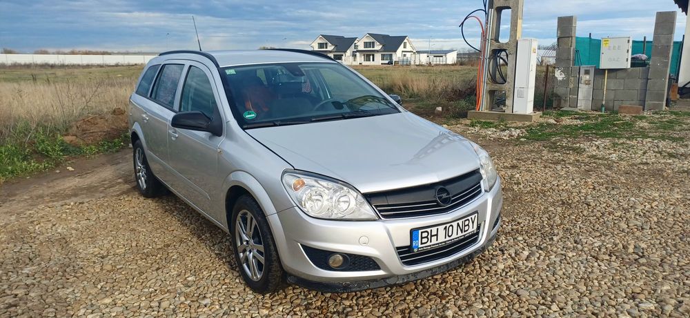 Vând Opel Astra H