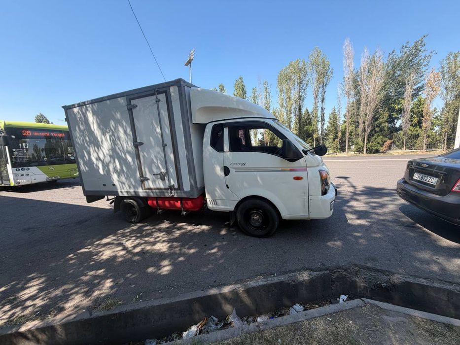 Hyundai porter Sotiladi