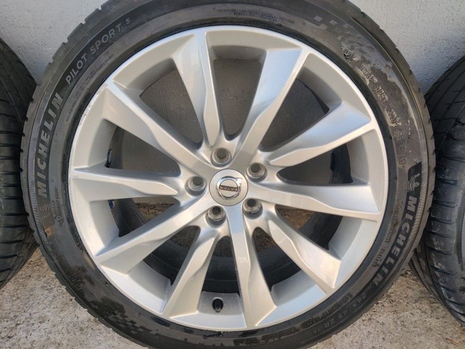 Jante 10 spite R18" Volvo S90 V90 S60 V60 S80 V70 V40 XC60 XC40 Michelin 31434952