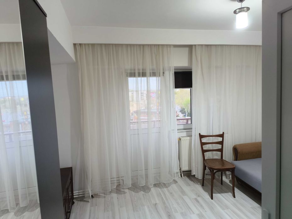 Inchiriez apartament Delfinariu