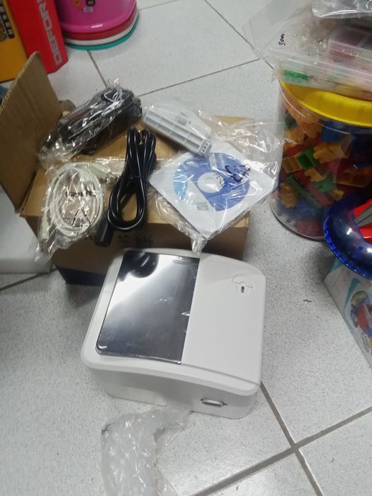 Принтер для налеик и этикетов