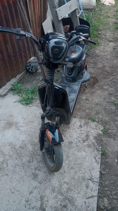 Скутер веломаксс