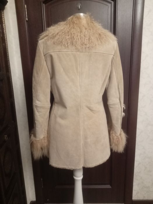 Дубленка Манго,замшевая.