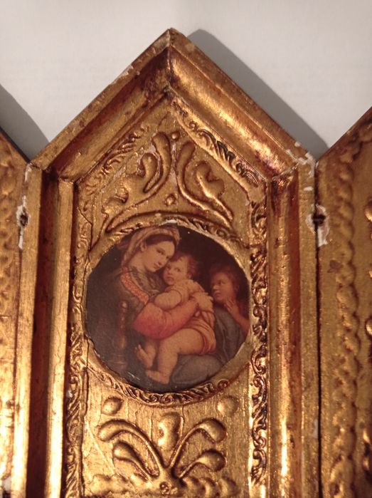 Vând/Schimb icoană veche,nu este pictură.Material:lemn vopsit.