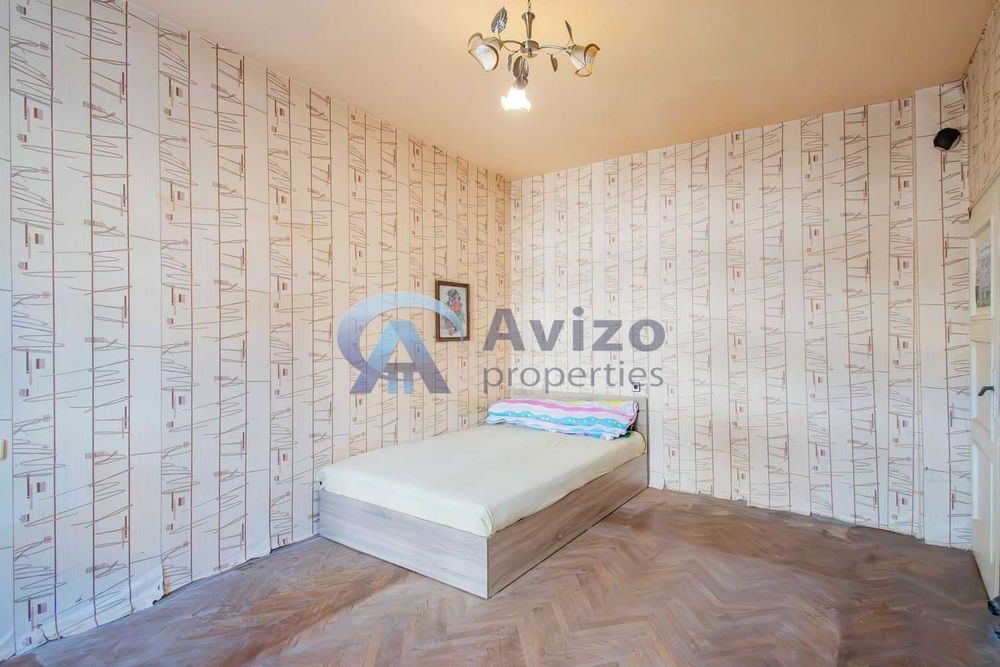 Продава се Тристаен апартамент в София, Лозенец - 78 кв.м за 2158 €/кв.м - Снимка #2