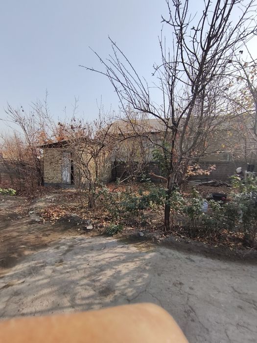 Ховли Уй срочна яхши нархда