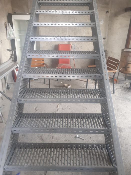 Scara metalica zincata 4m