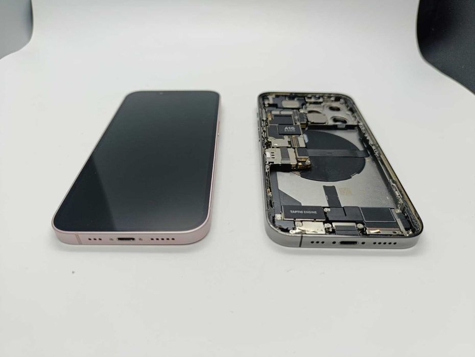 Piese Apple originale din dezmembrari iPhone 13 / 13 Pro