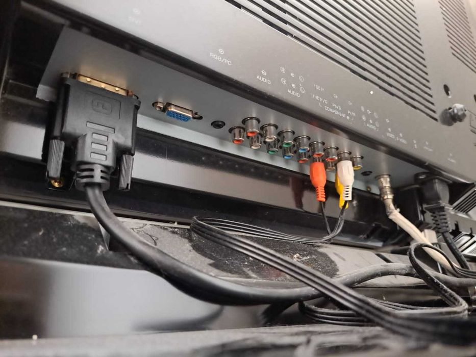 продам телевизор KONKA