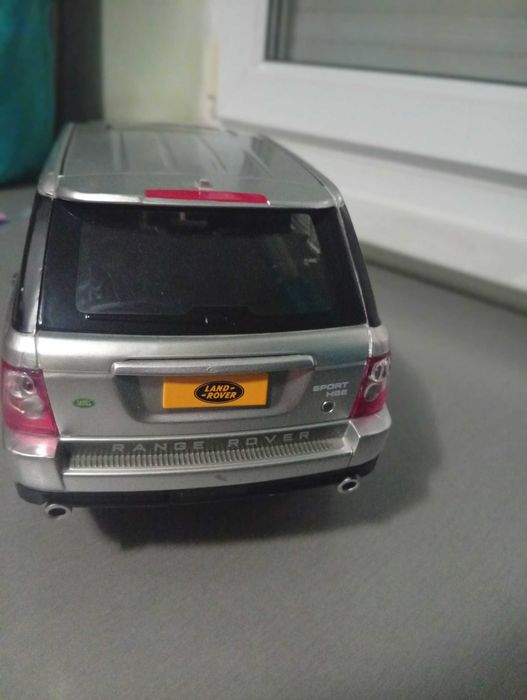 Vând mașina Land Rover