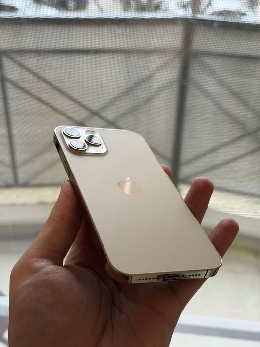 Iphone 12 PRO MAX gold 256 gb impecabil!