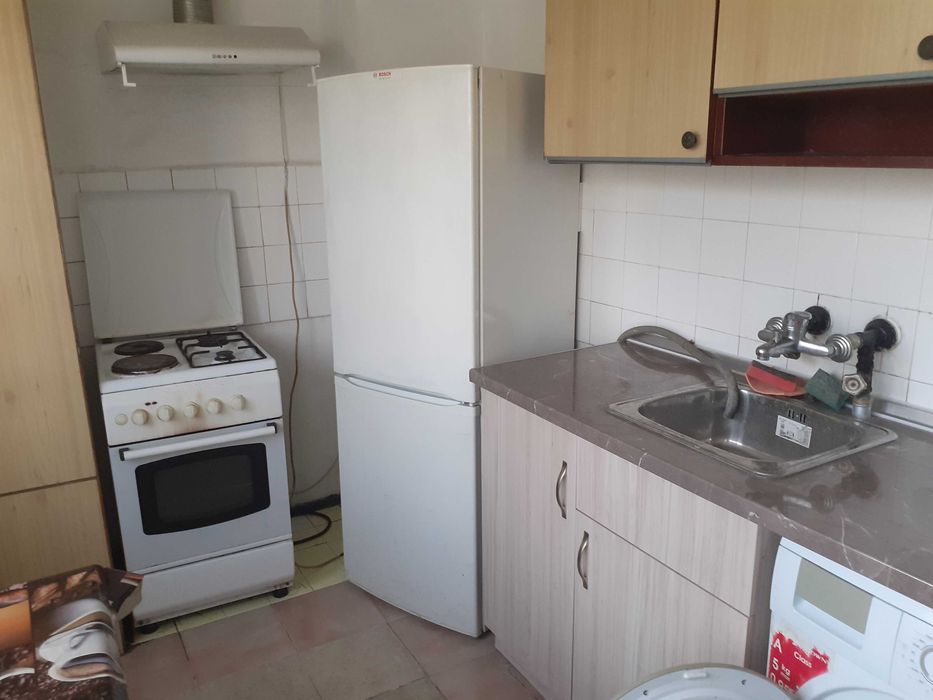 Дава се под наем Двустаен апартамент в Асеновград - 70 кв.м за 280.5 € - Снимка #6