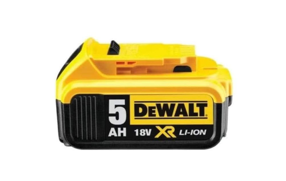 Куфар Tstak6 + Батерия DCB184/5Ah +Зарядно DCB1104 Dewalt