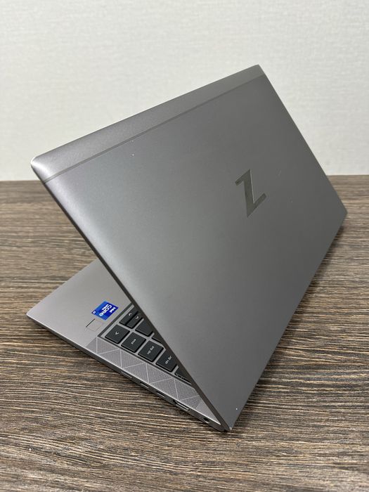мощный 8-ядерный i7 ноутбук Hp Zbook Firefly 14 G8, для графики и игр