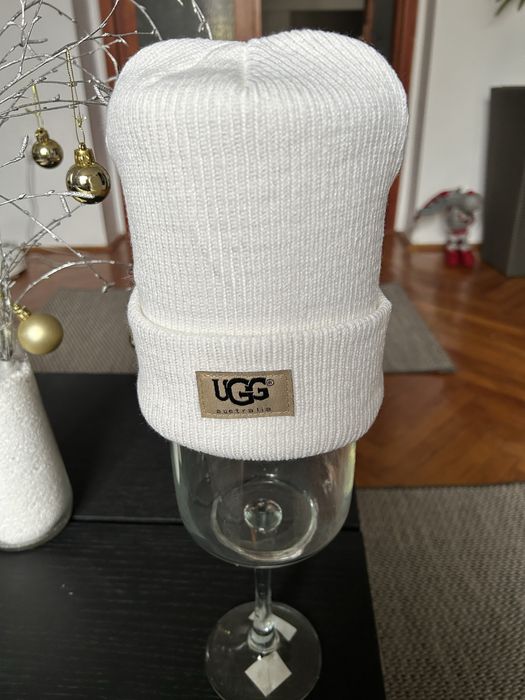 Sapca Ugg nou nepurtat