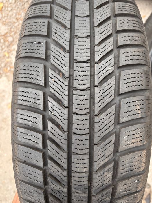 215/65/17 Continental 2 бр