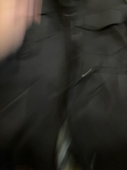 Черна парка Avin