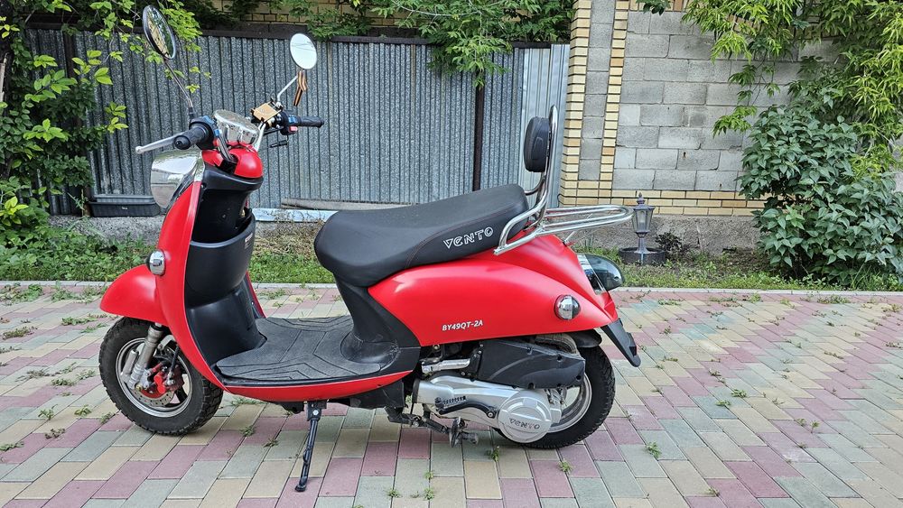 Скутер, мопед 49 кубиков