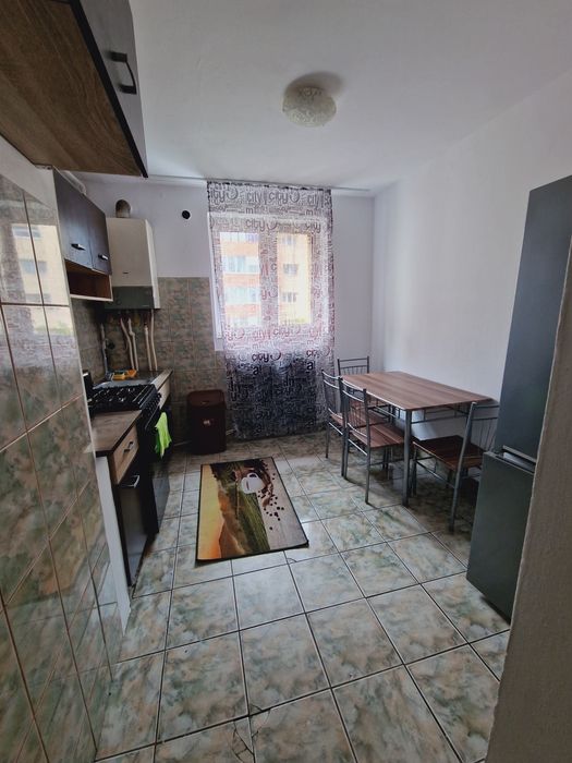 Inchiriez apartament cu 2 camere zona Gara