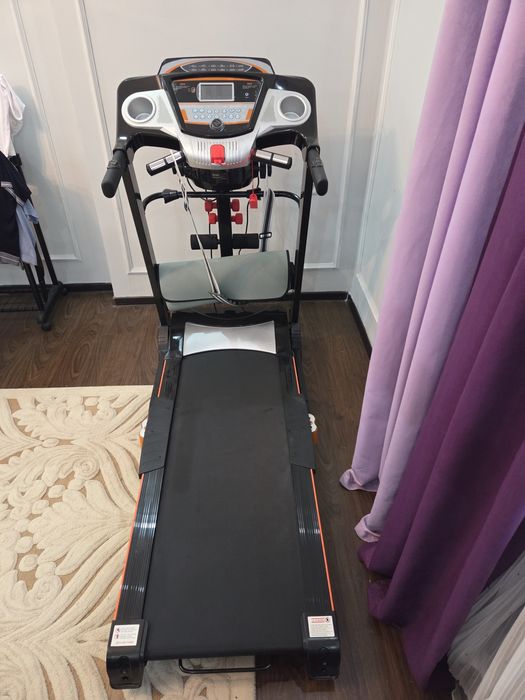 Беговая дорожка новая