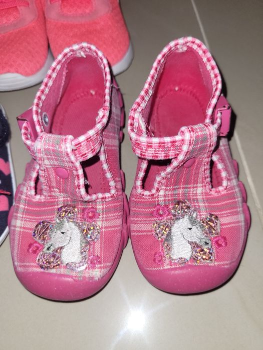 Маратонки и пантофи Befado и др.