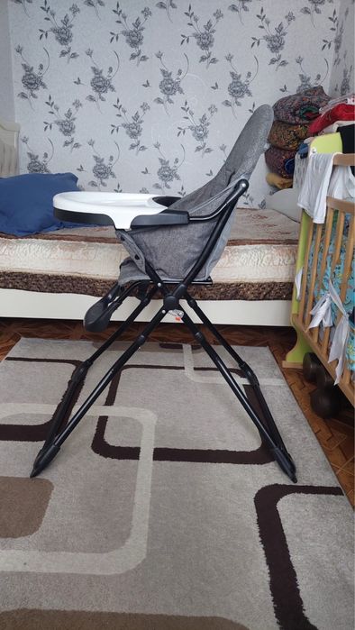 Детский стульчик для кормления