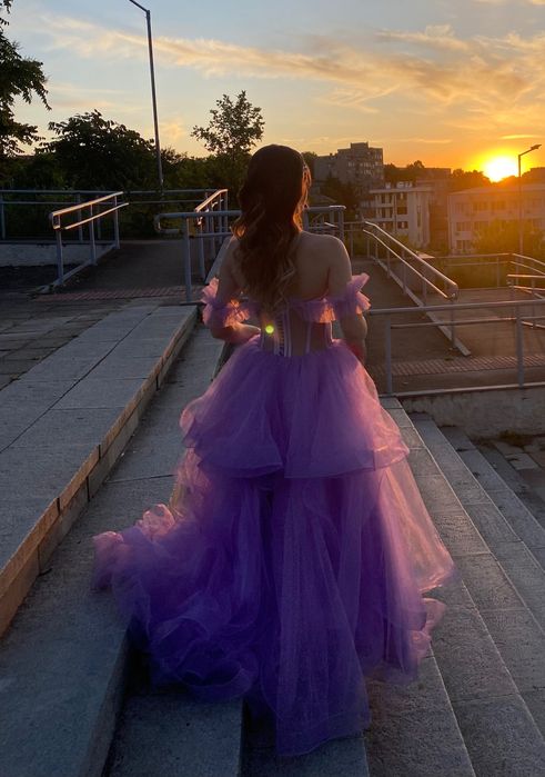 Нова бална рокля