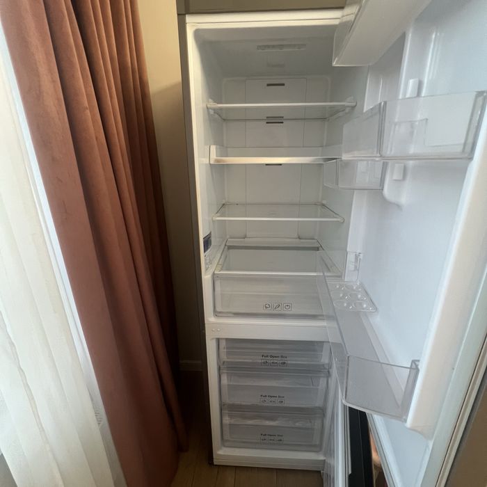 Продам холодильник Самсунг