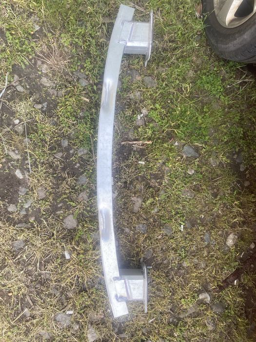 Задна греда под бронята Audi A6 C8