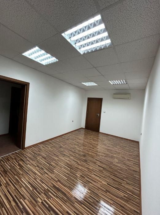 Офис, под наем, Морска градина