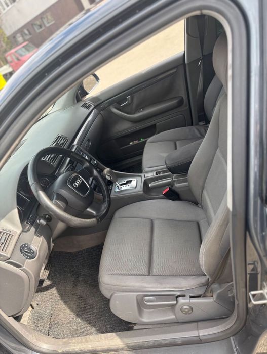 Vând audi a4 b6 automat