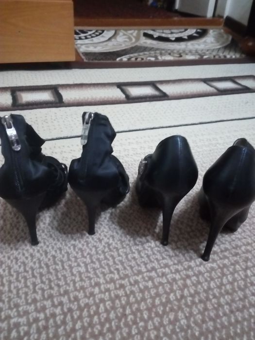 Женские туфли черные