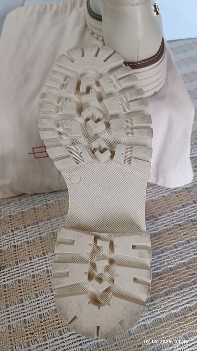 Продам туфли женские