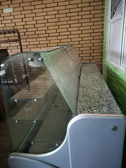 Витринный холодильник