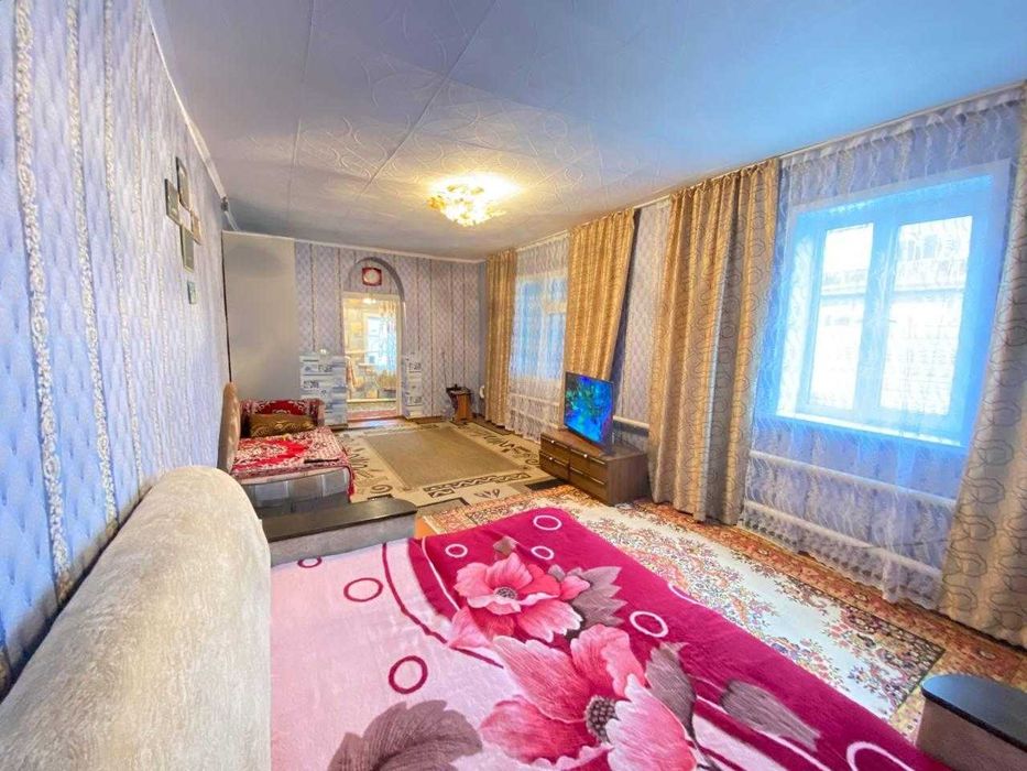 Продам 1/2 часть дома Военный городок 3 комнаты!