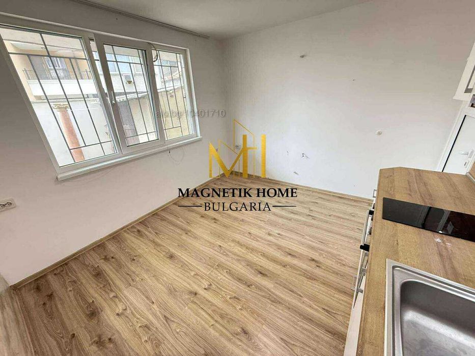 Дава се под наем Двустаен апартамент в Бургас, Център - 65 кв.м за 306 € - Снимка #5