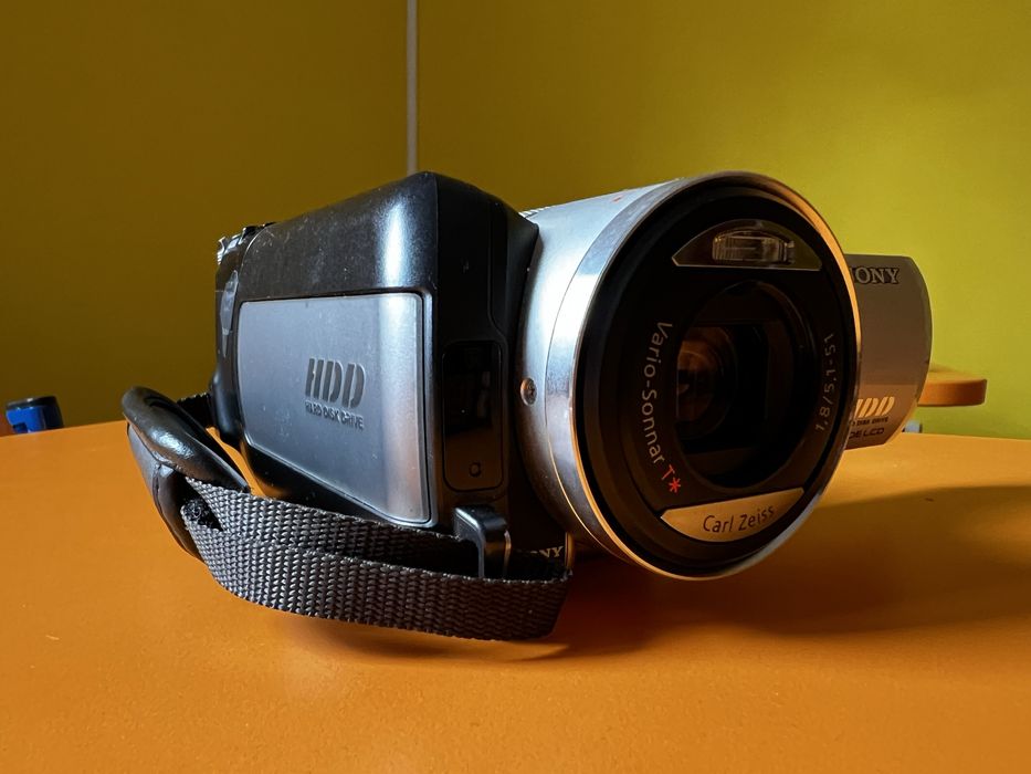 Уеб камера Logitech C920 Pro и Видеокамера Sony DCR-SR90E