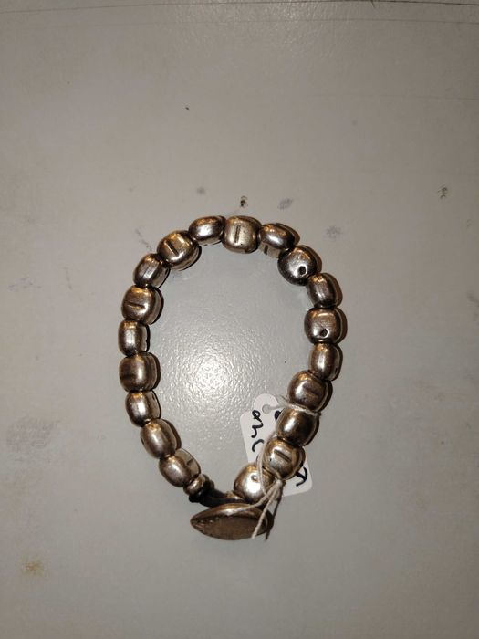 Продавам Сребърна Гривна