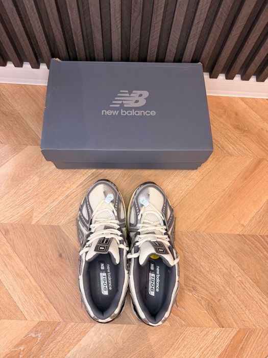 Спортни обувки New Balance 1906