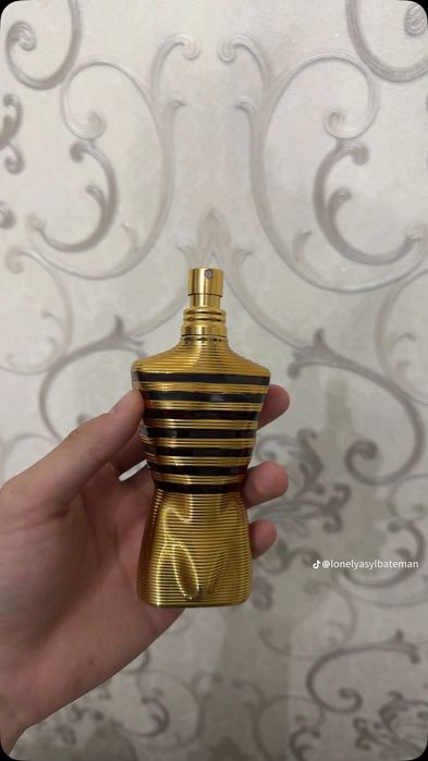 Продаю духи оригинальные